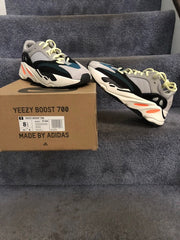 Adidas Yeezy Boost 700 