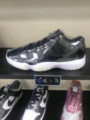 Air Jordan 11 Retro Low “72-10”